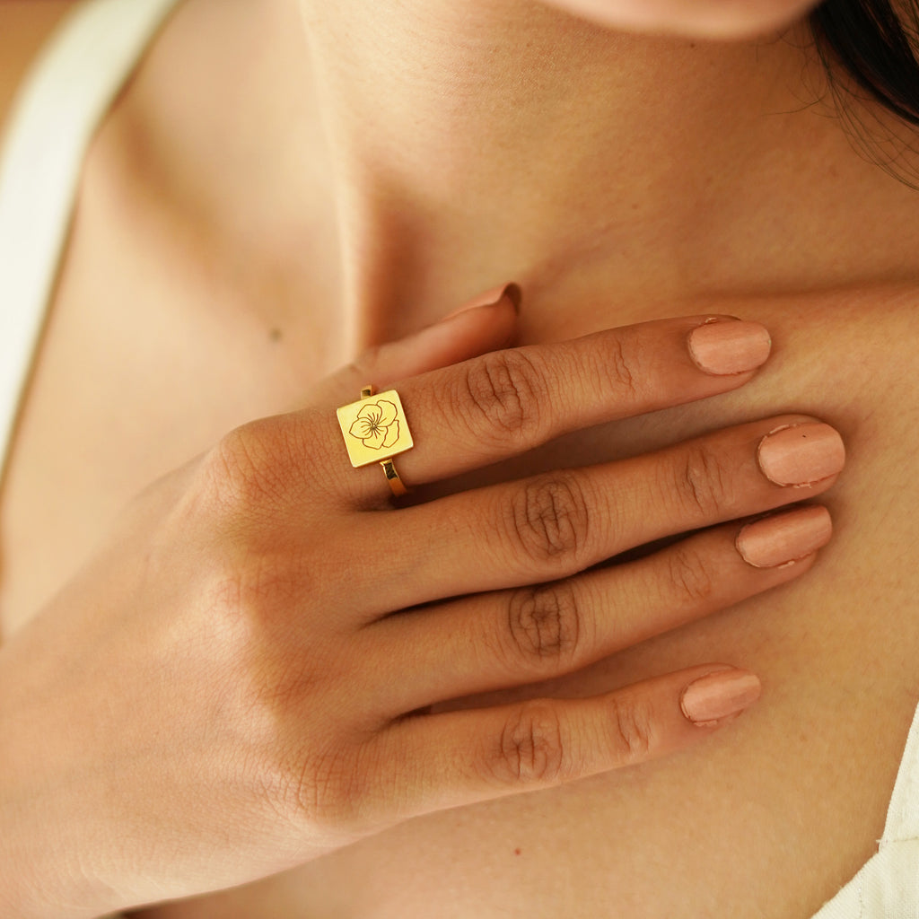 customised birthflower ring